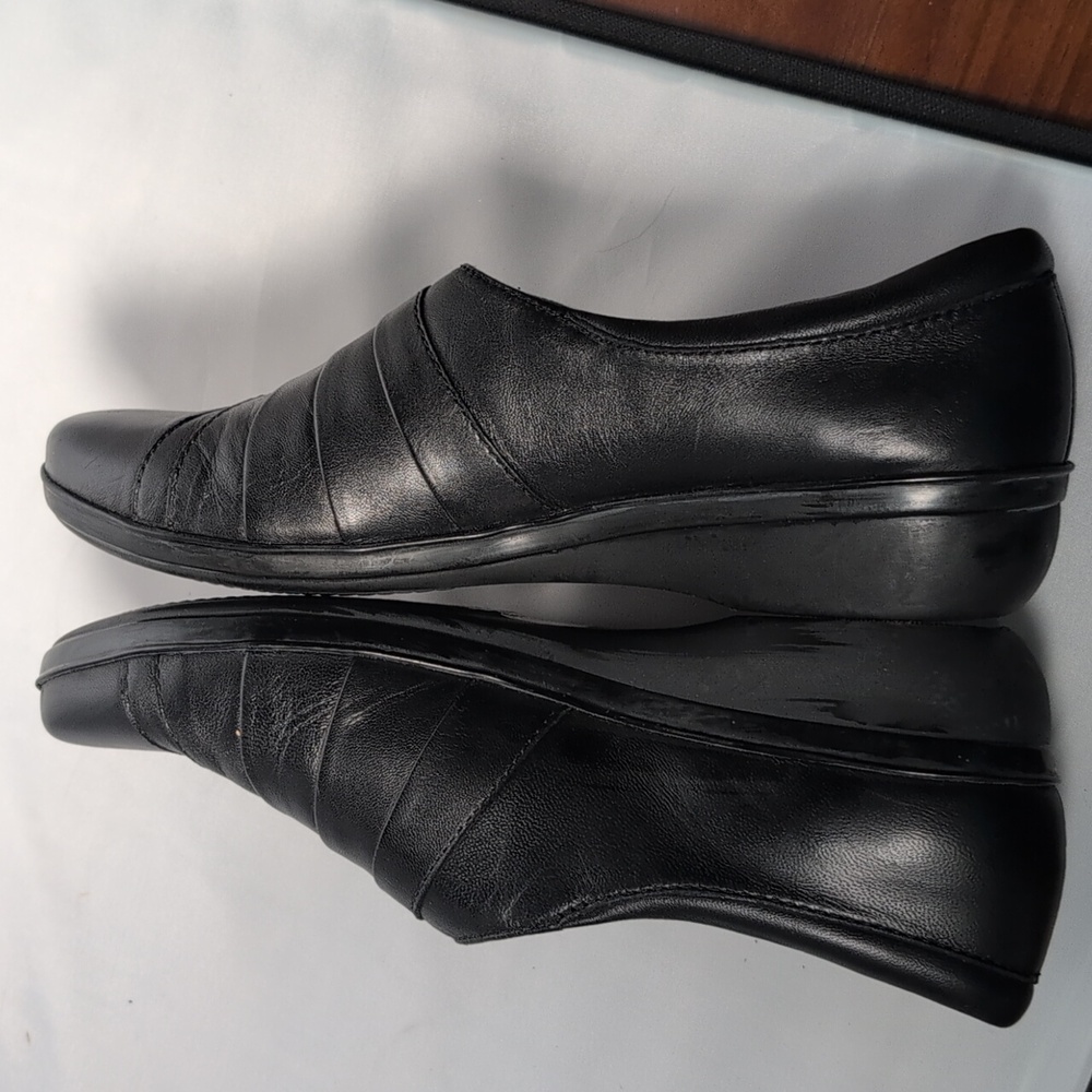 Clarks Everlay Iris Black Slip-On Loafers - Picture 7 of 11